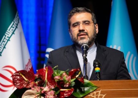 وزیر فرهنگ و ارشاد اسلامی: فضای رسانه‌ای کشور وارد یک جنگ‌ شناختی شده است